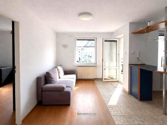 Mieszkanie w bloku mieszkalnym 58 m² przy lesie na wynajem Warszawa, Ursynów