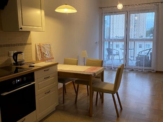 Mieszkanie w bloku mieszkalnym wysoki standard 39 m² na wynajem Warszawa, Praga Południe