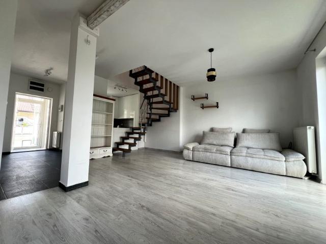 Mieszkanie 102 m², Józefosław