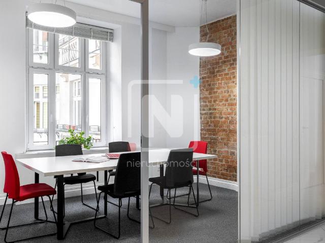 Mieszkanie 111,60 m² z kuchnią z oknem na wynajem Warszawa