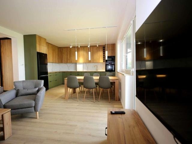 Mieszkanie 130 m² z kuchnią w zabudowie na wynajem Rzeszów