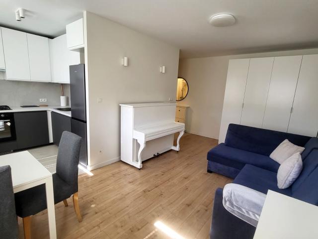 Mieszkanie 26 m² z aneksem kuchennym na wynajem Warszawa, Muranów