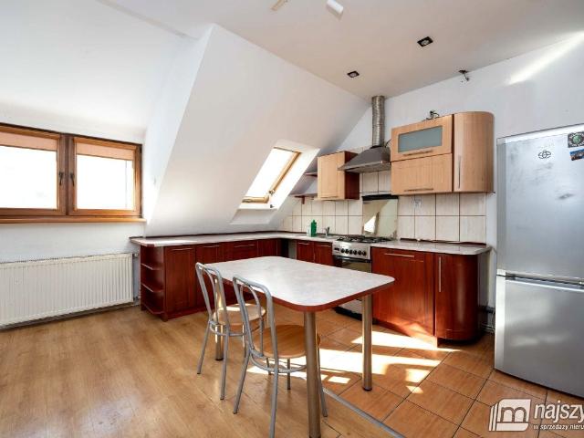 Mieszkanie 27,50 m² z oddzielną kuchnią na wynajem Łobez