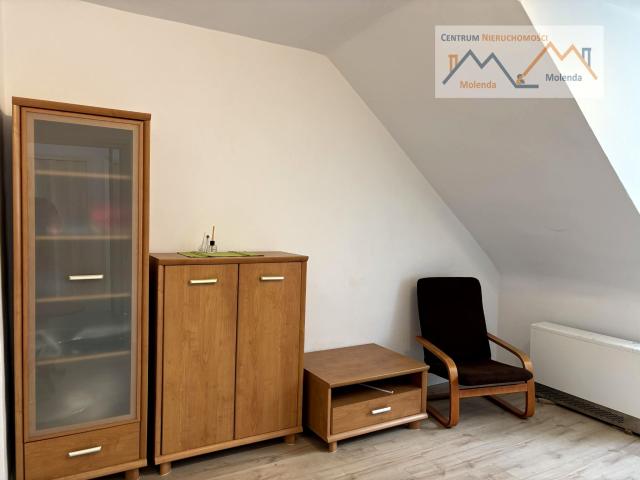 Mieszkanie 23,50 m² z oddzielną kuchnią na wynajem Szczytnica