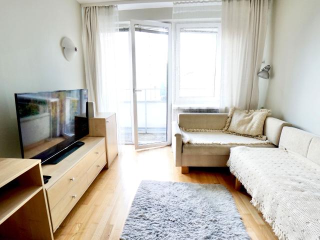 Mieszkanie 38 m² z oddzielną kuchnią na wynajem Warszawa, Śródmieście