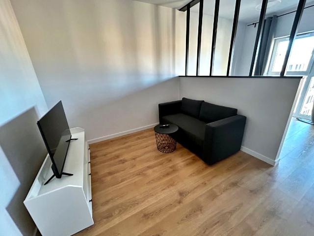 Mieszkanie 30 m² z aneksem kuchennym na wynajem Gdynia, Śródmieście