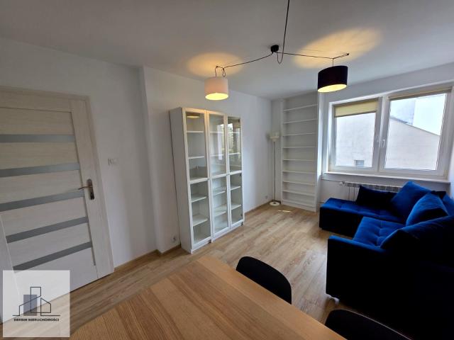 Mieszkanie 46 m² z oddzielną kuchnią na wynajem Warszawa, Nowolipki