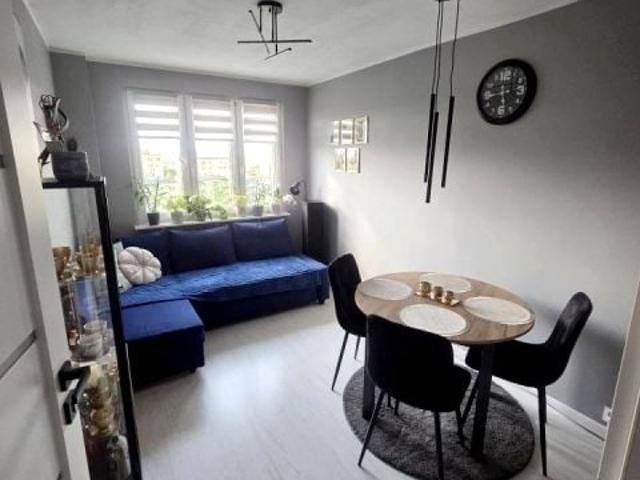 Mieszkanie 48 m², Wałbrzych