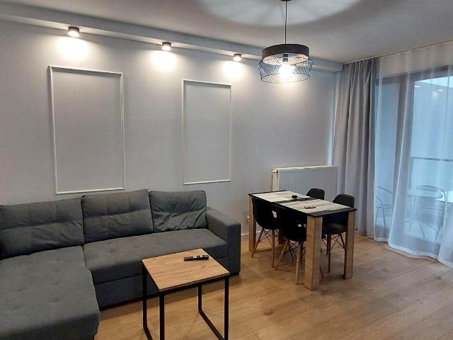 Mieszkanie 43 m² z kuchnią z oknem na wynajem Warszawa, Wola