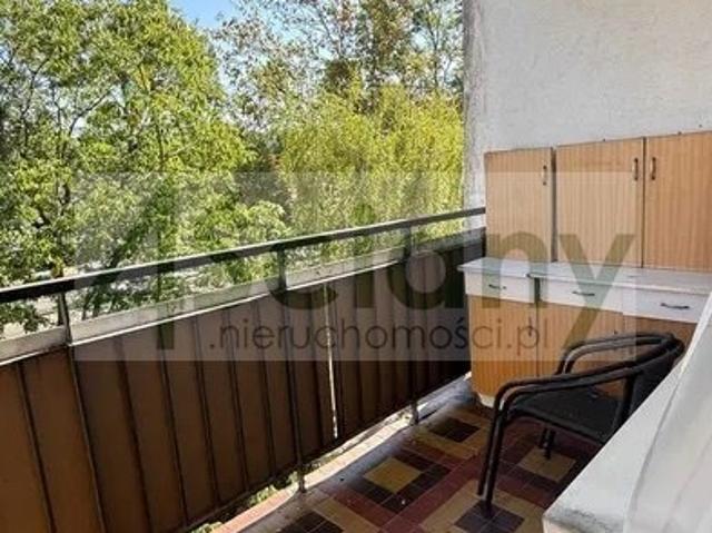 Polecam 4 pokojowe mieszkanie 67 m² z balkonem blisko metra Wilanowska
