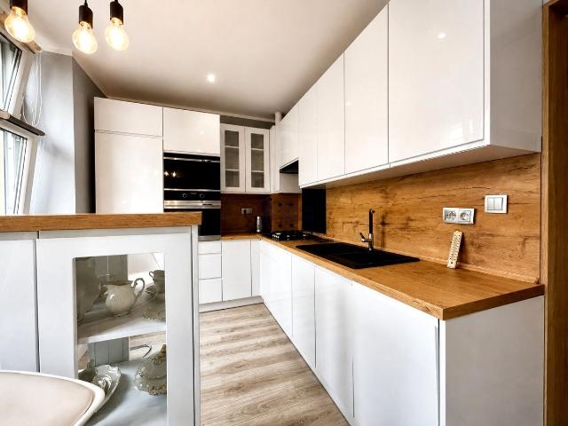 Mieszkanie 54,02 m² z kuchnią z oknem na wynajem ul. 3 Maja, Oleśnica