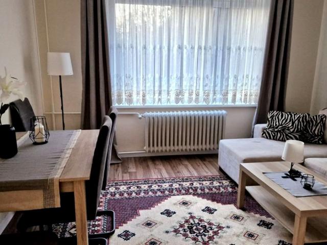 Mieszkanie 53 m² z kuchnią z oknem na wynajem Gdynia, Oksywie