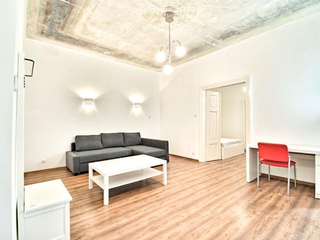 Mieszkanie 53 m² z kuchnią z oknem na wynajem ul. Pędzichów, Kraków, Stare Miasto