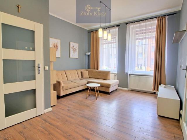 Mieszkanie 65 m², Wałbrzych