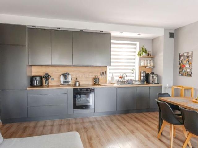 Mieszkanie 60 m², Marki