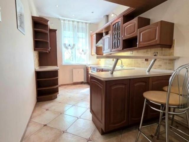 Mieszkanie 75 m², Legnica