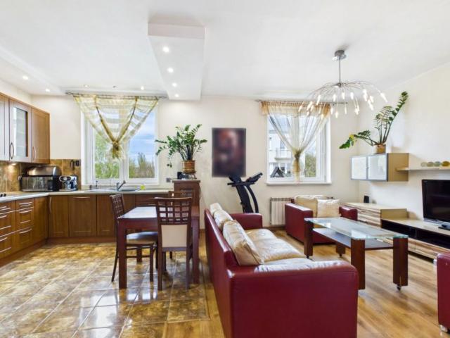Mieszkanie 77 m², Siedlce