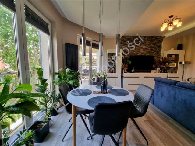 Mieszkanie 73 m², Marki