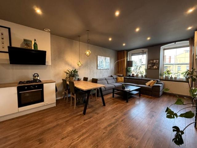 Mieszkanie 84 m², Jelenia Góra