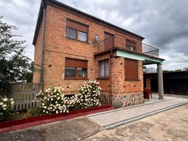 Mieszkanie 80 m², Kowalewo