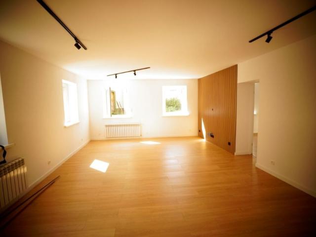 Mieszkanie 80 m², Jelenia Góra