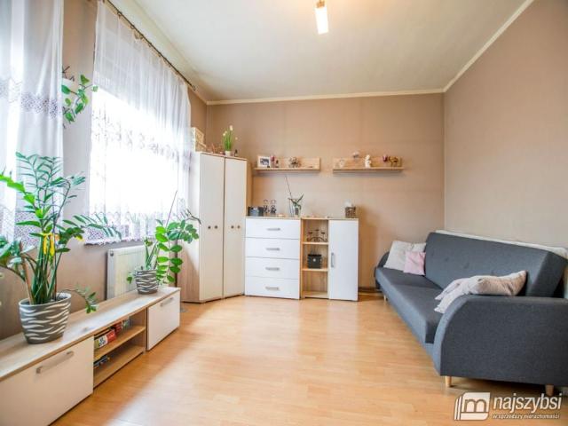 Mieszkanie 80 m², Resko