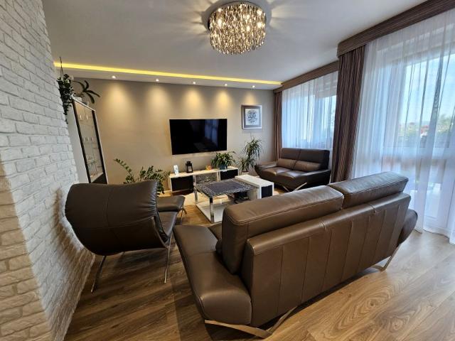 Mieszkanie 95 m², Jasło