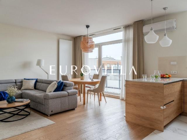 Mieszkanie 95 m² z kuchnią z oknem na wynajem Warszawa, Wilanów