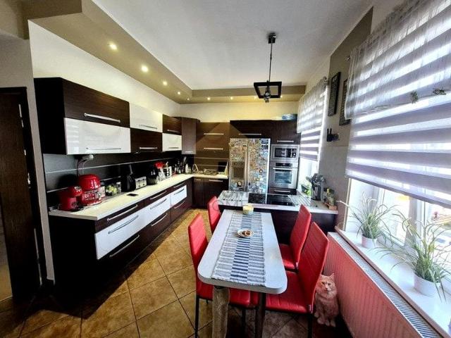 Mieszkanie 93 m², Legnica