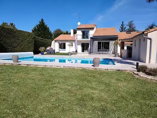 Migné Auxances 86440 Achat / Vente maison 7 pièces t7 cave