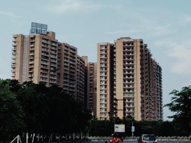 Migsun Vilaasa 5 Bedroom 3520 Sq. Ft. Apartment in Eta Ii Greater Noida Listing ID: #9890