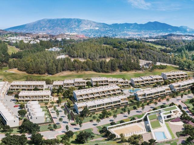 Luksusowe domy 170 m² z basenem i polem golfowym