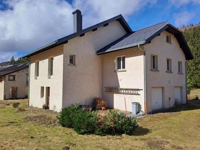 MIJOUX: Maison familiale avec sous sol complet