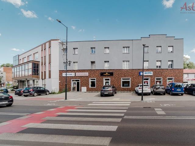 Lokal usługowy 230 m2 w centrum Mikołowa, wejście z ulicy