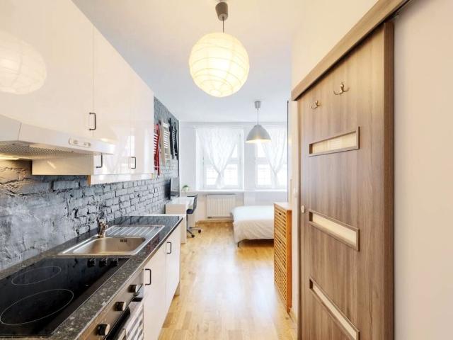 Mikrokawalerka kawalerka z aneksem kuchennym 24 m² na wynajem ul. Odrzańska, Wrocław, Stare Miasto