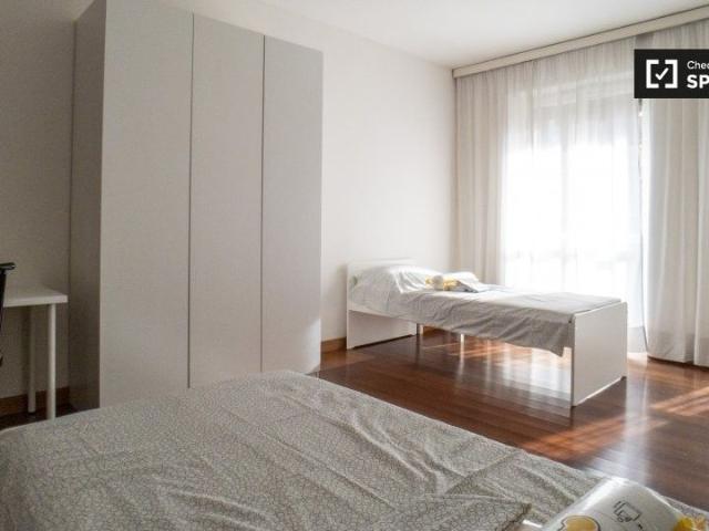 milan, Lombardy 20133