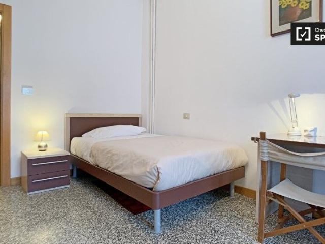 milan, Lombardy 20136