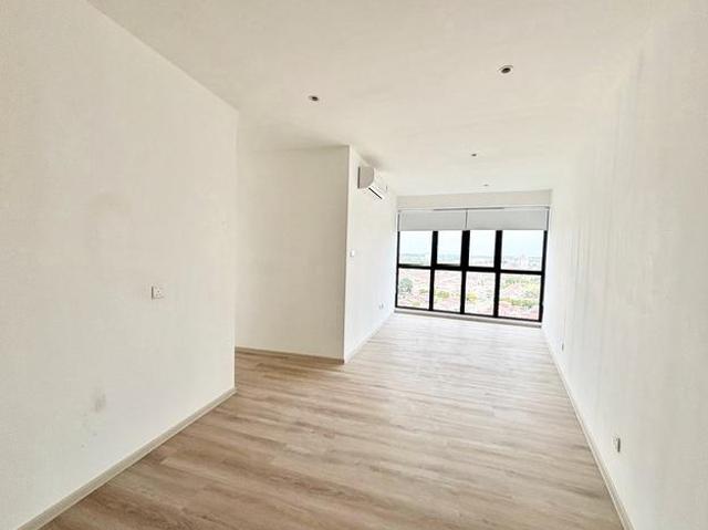 Milano 8 Condominium Opposite Vivacity
