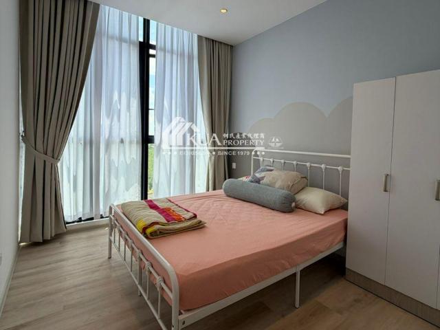 Milano Eight Condominium For Rent!