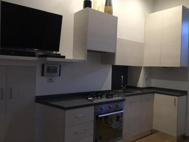 Milano ottimo appartamento Via Ferracci 11 bilocale ristrutturato Euro 350000 trattbili infotel 3384983769 3337486559 insrgaram case ital