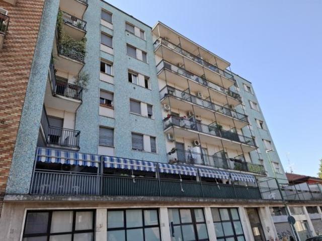 Milano M1 Sesto Rondò bilocale arredato Euro 750
