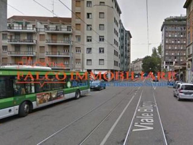 MILANO, VIALE BLIGNY NEGOZIO 2 LUCI 90 MQ OLTRE 35 MQ DEPOSITO
