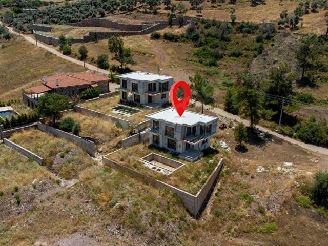 Milas Beyciler'de Satılık Na tamam villa