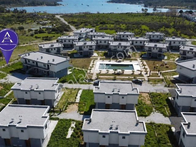 Milas Kazıklı Koyunda Bodruma Komşu 2+1 Bahçeli Satılık Daire