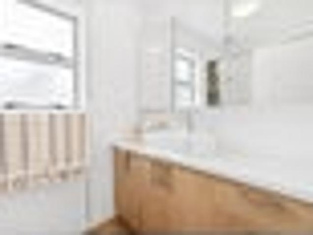 Milford, 2 bedrooms, $720 pw
