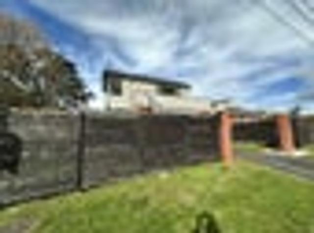 Milford, 5 bedrooms, $1100 pw
