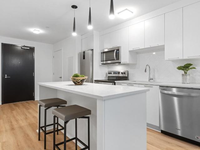 Milieu & Ballantyne Apartments Studio Apartment for Rent at 10 & 10 Oblats, Ottawa, ON K1S 5X4 Old Ottawa East