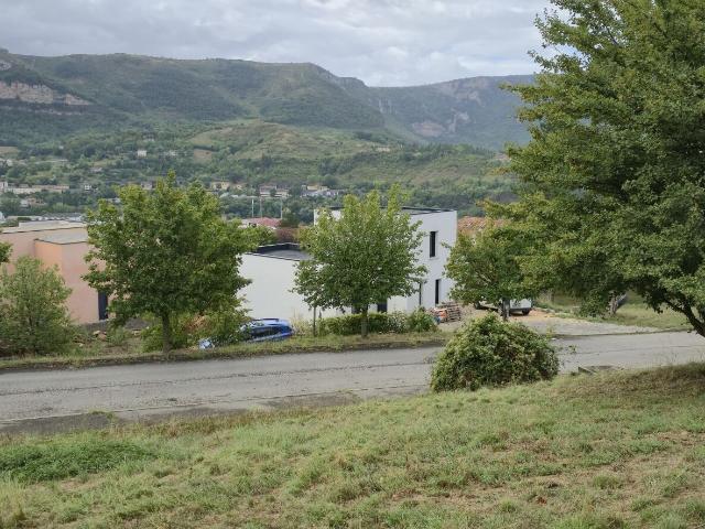 Millau Vente Terrain 12