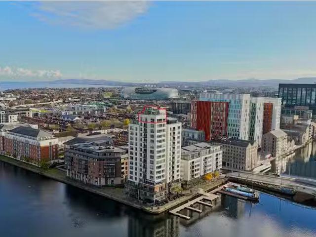 Millennium Tower, Penthouse, Grand Canal Dock, Dublin 4, D04VX.