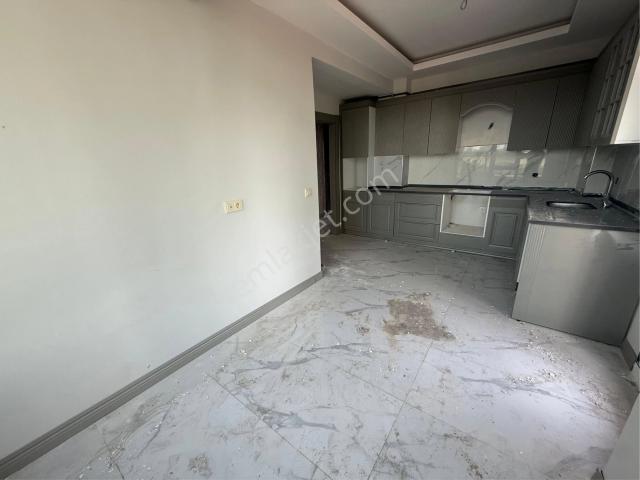 Millet Bahçesi Yanı 2 Bloklu Site İçerisinde 2 Balkonlu Ebeveyn Banyolu Yerden Isıtmalı Lüks Daire